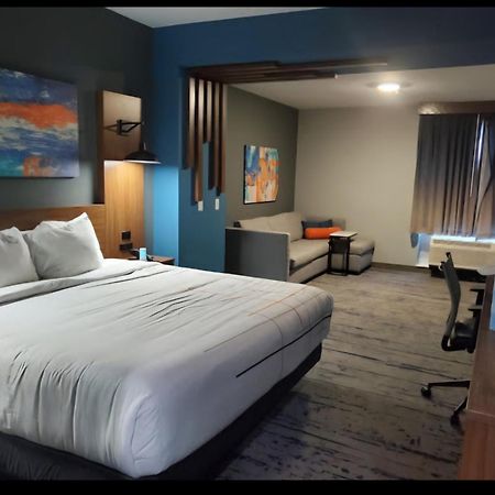 Отель La Quinta Brunswick/Golden Isles Экстерьер фото