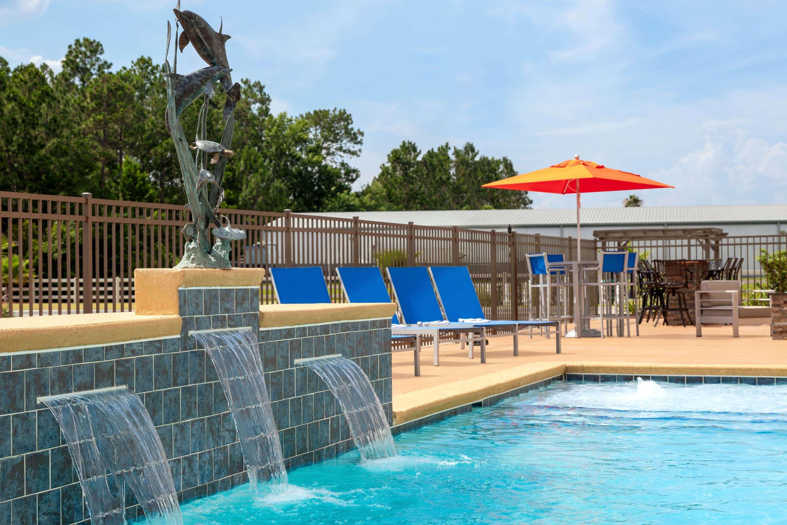 Отель La Quinta Brunswick/Golden Isles Экстерьер фото